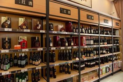 豪爽丨華致名酒庫即將開業，500瓶進口紅酒免費送！這家店要被常平人搬空了！